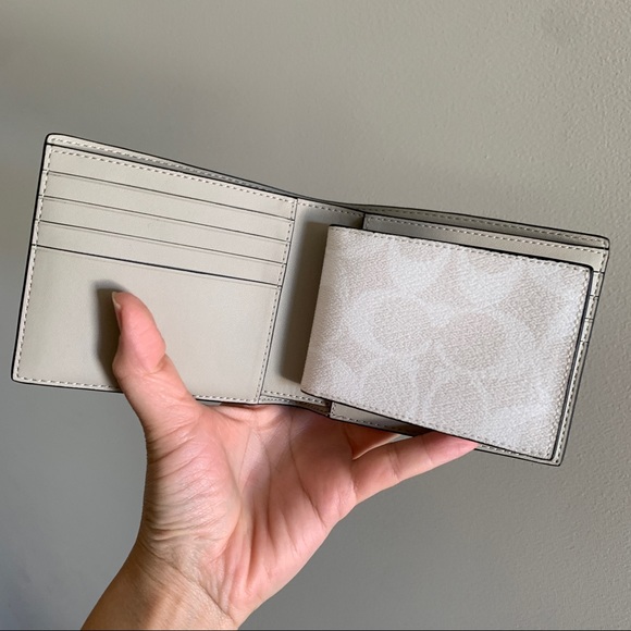 NWT Coach 3 In 1 Wallet In Colorblock Signature Canvas With Coach Patch - Picture 4 of 6